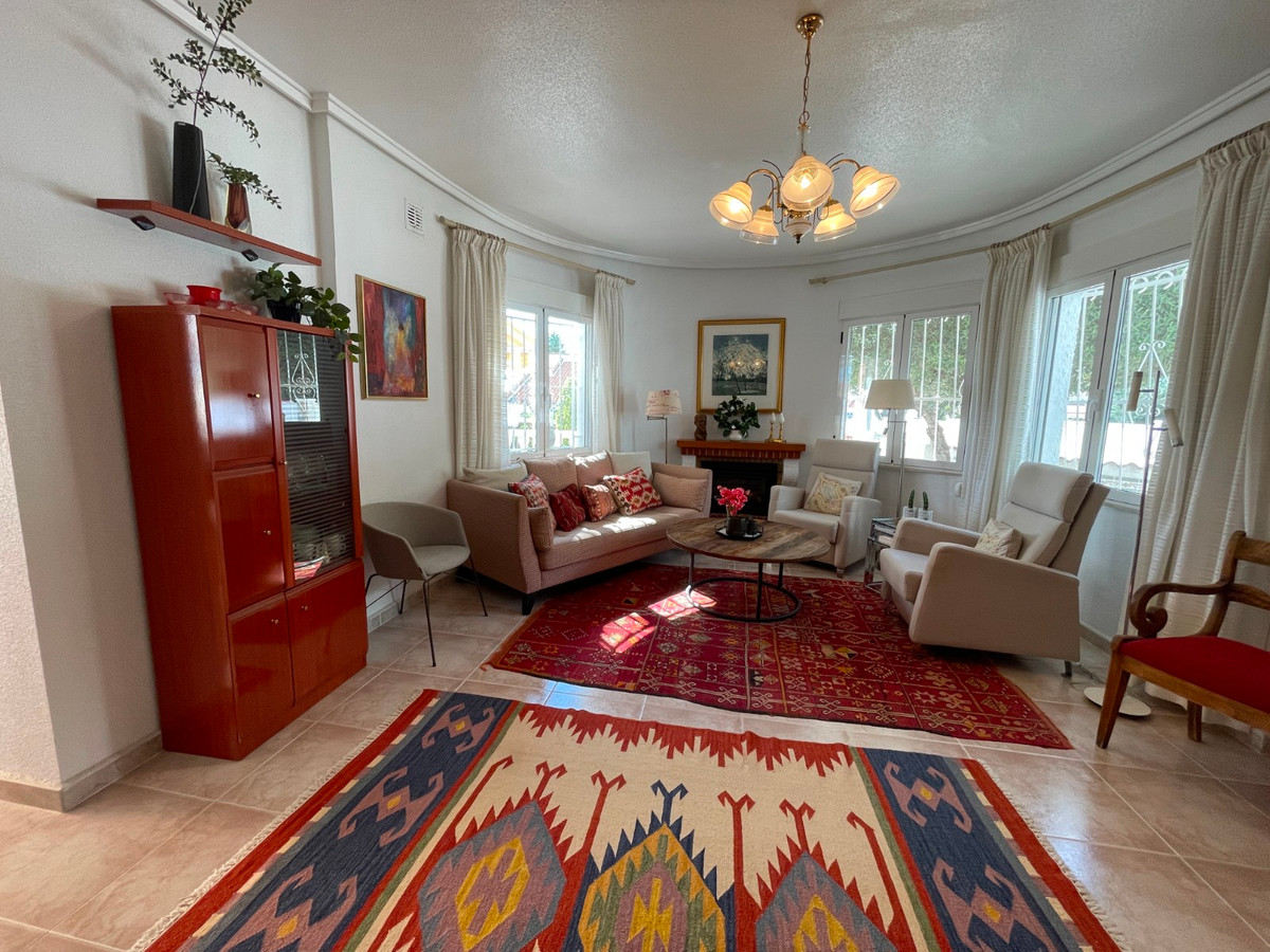 Se vende Villa - Chalet de 3 dormitorios en Costa Blanca, Alicante, España