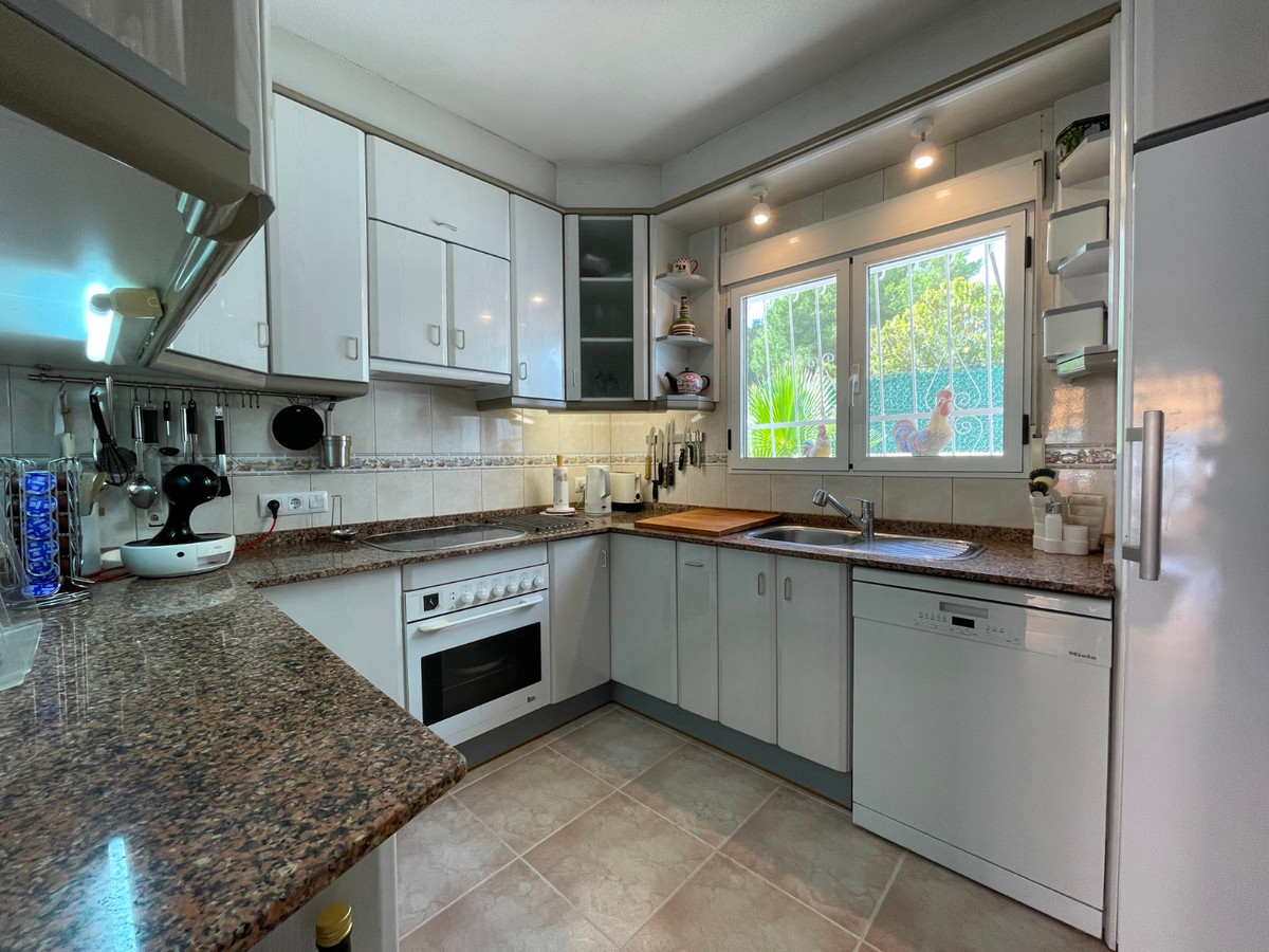 Se vende Villa - Chalet de 3 dormitorios en Costa Blanca, Alicante, España