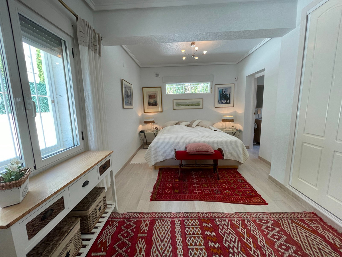 Se vende Villa - Chalet de 3 dormitorios en Costa Blanca, Alicante, España