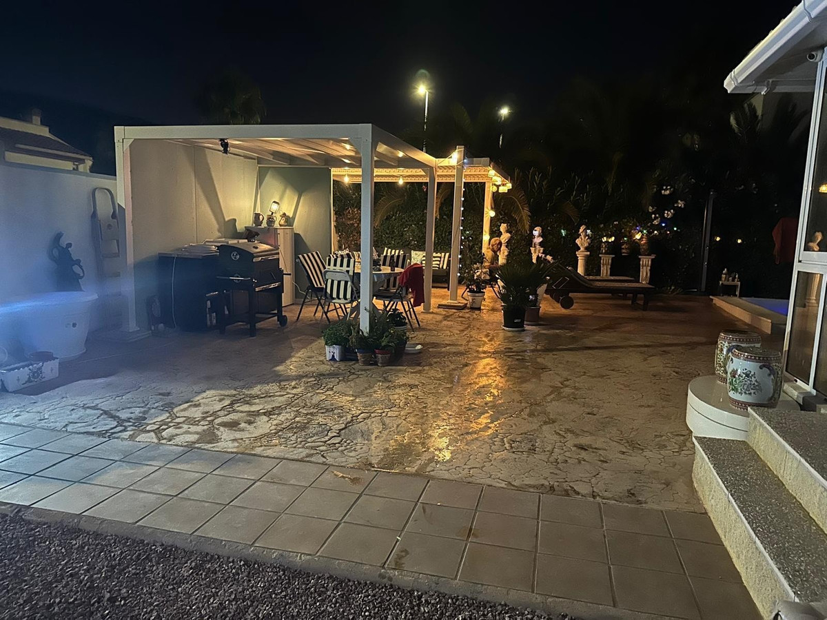 Se vende Villa - Chalet de 2 dormitorios en Costa Blanca, Alicante, España