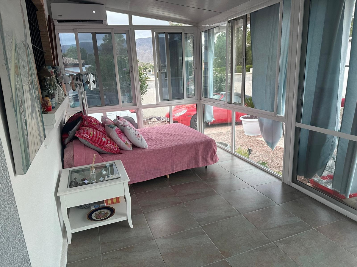 Se vende Villa - Chalet de 2 dormitorios en Costa Blanca, Alicante, España