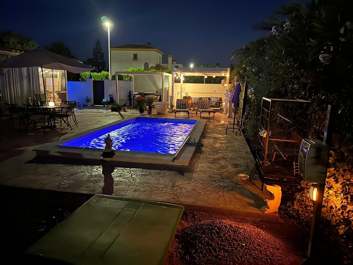 Se vende Villa - Chalet de 2 dormitorios en Costa Blanca, Alicante, España