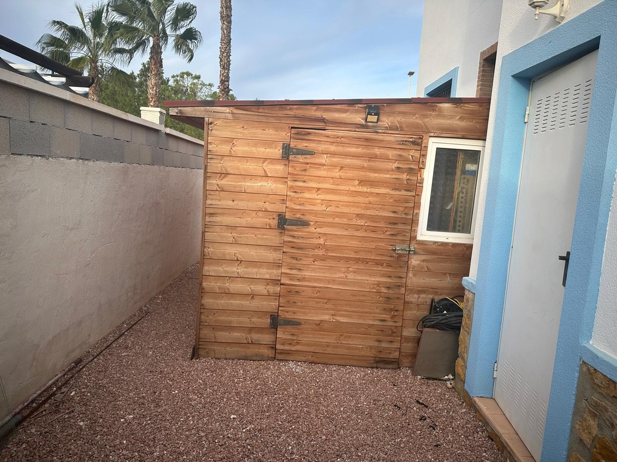 Se vende Villa - Chalet de 2 dormitorios en Costa Blanca, Alicante, España