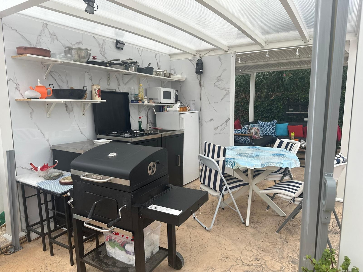 Se vende Villa - Chalet de 2 dormitorios en Costa Blanca, Alicante, España