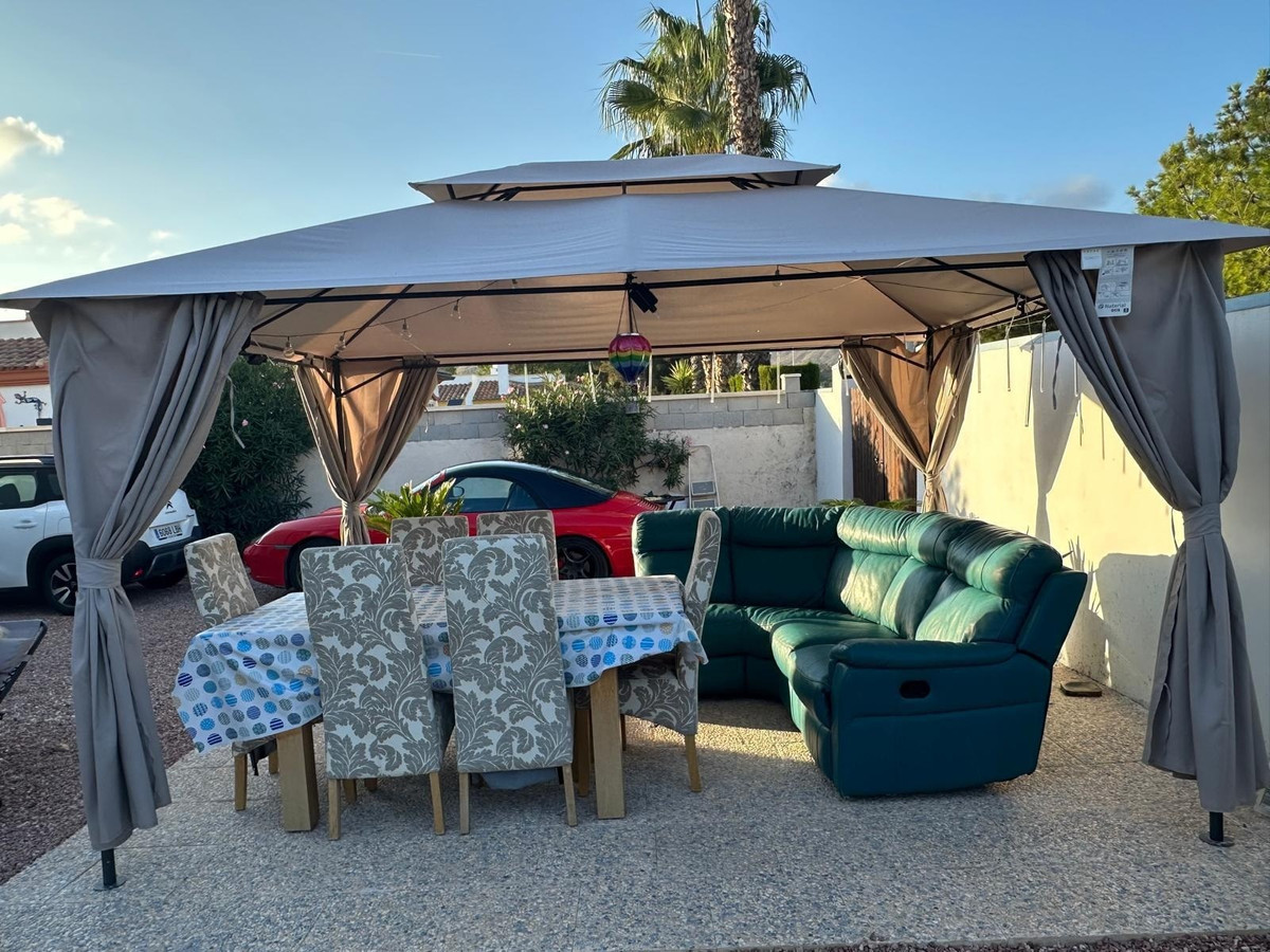 Se vende Villa - Chalet de 2 dormitorios en Costa Blanca, Alicante, España