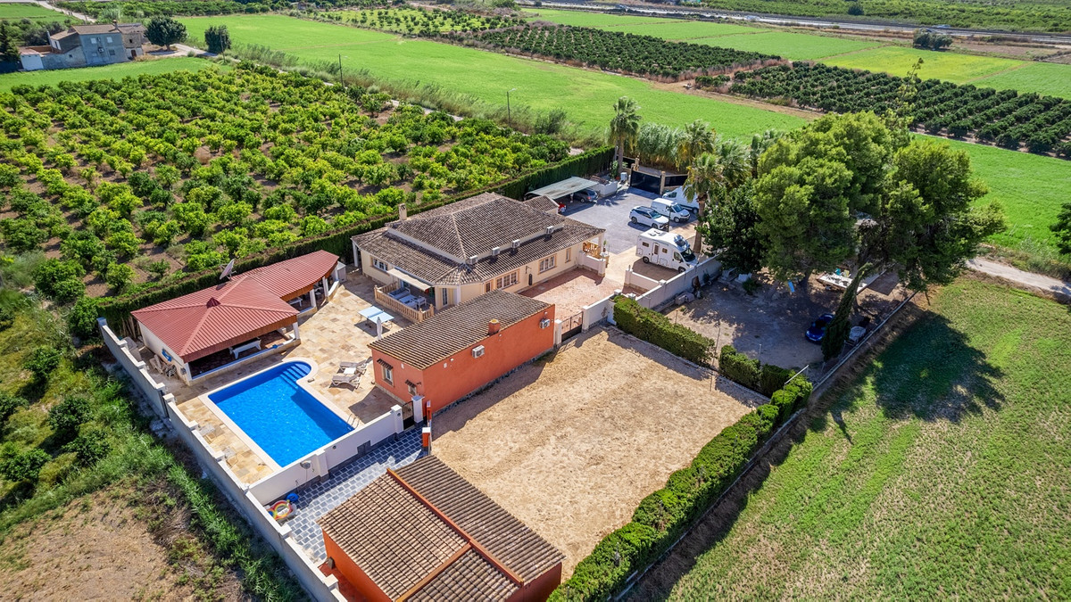 Se vende Finca - Cortijo de 6 dormitorios en Costa Blanca, Alicante, España
