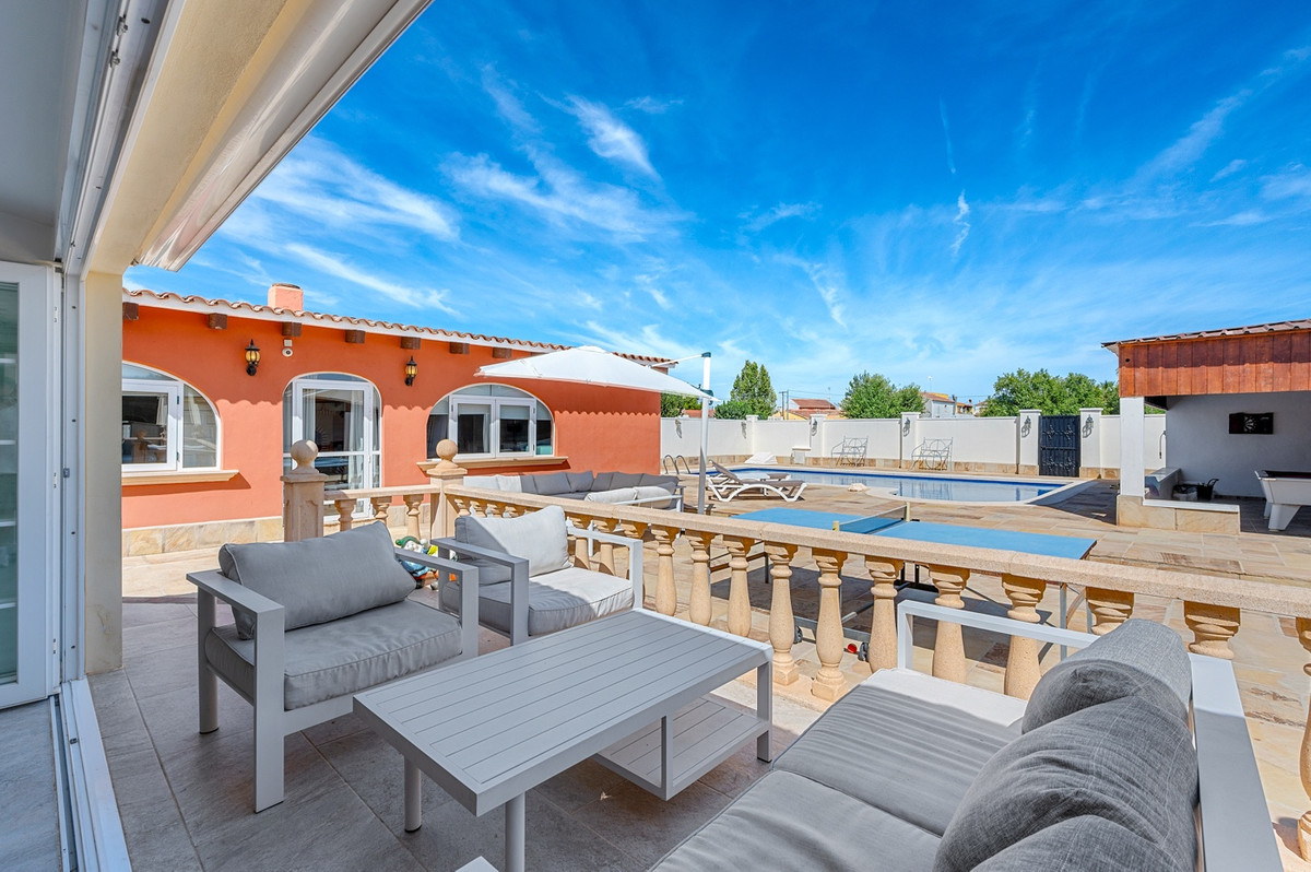 Se vende Finca - Cortijo de 6 dormitorios en Costa Blanca, Alicante, España