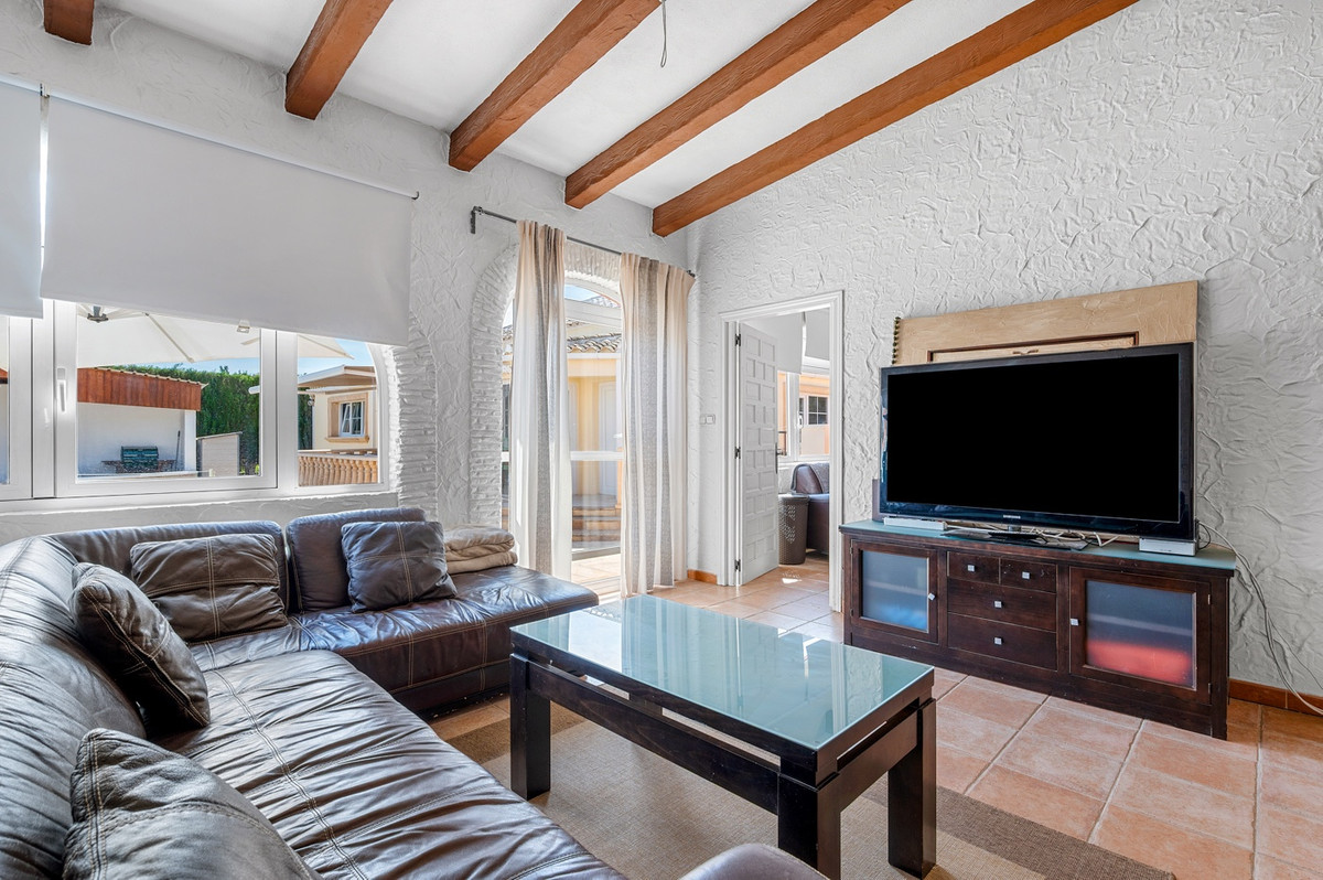 Se vende Finca - Cortijo de 6 dormitorios en Costa Blanca, Alicante, España