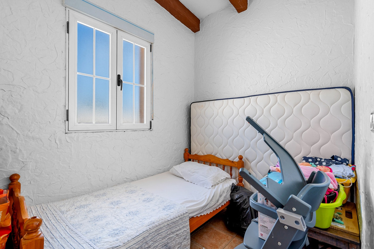 Se vende Finca - Cortijo de 6 dormitorios en Costa Blanca, Alicante, España