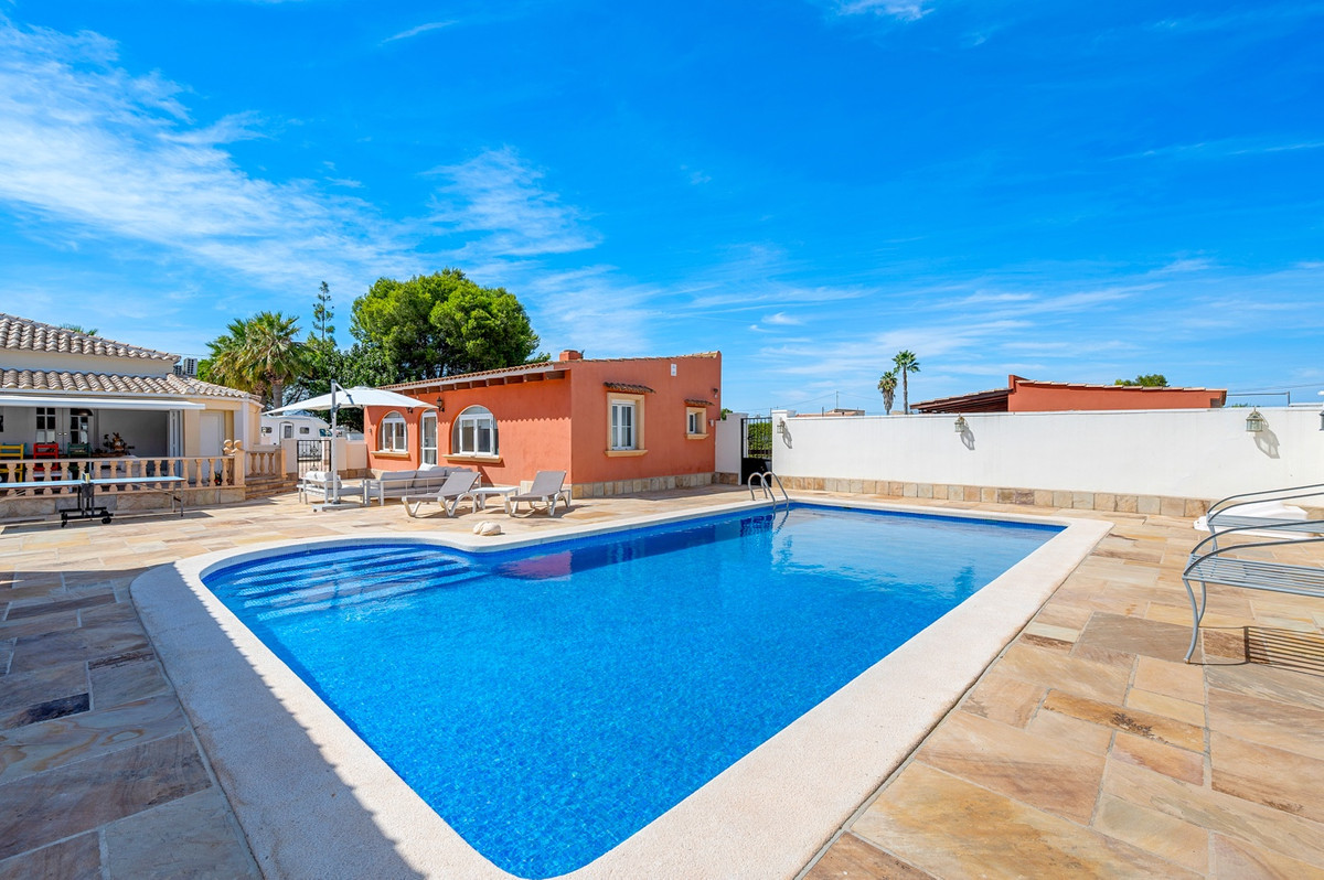 Se vende Finca - Cortijo de 6 dormitorios en Costa Blanca, Alicante, España