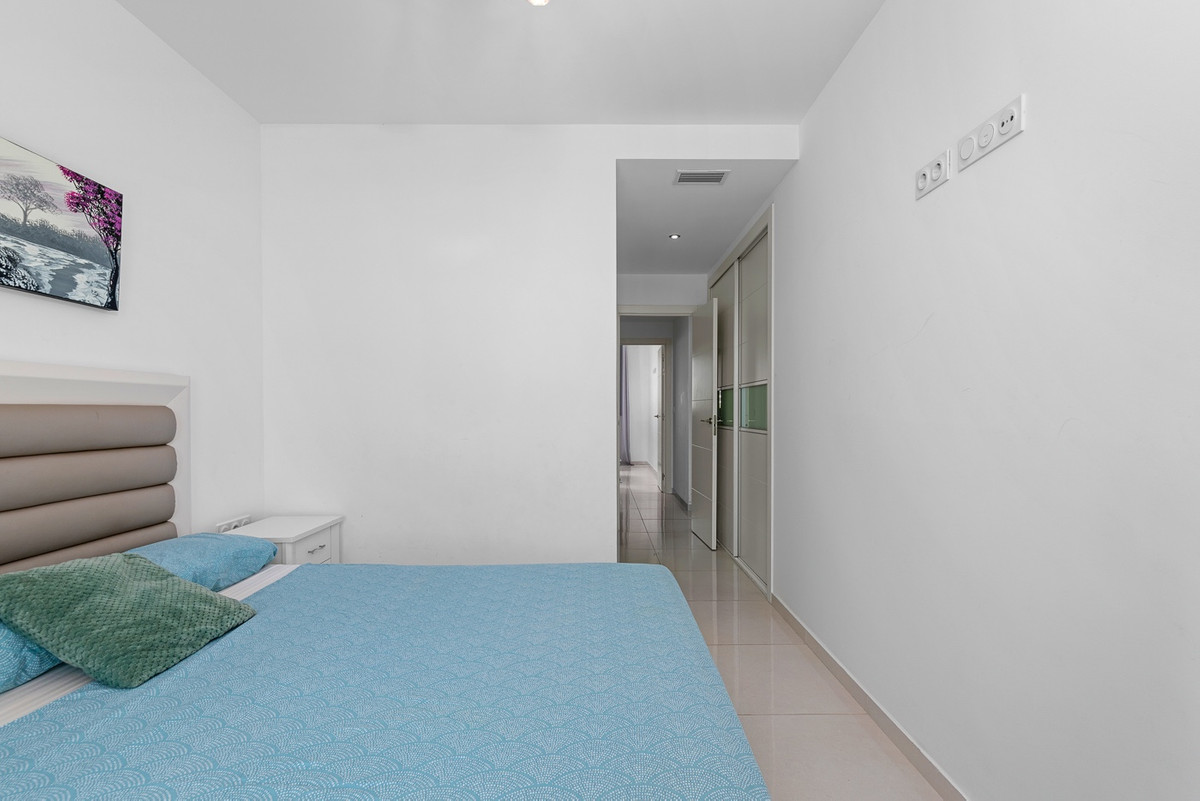 Se vende Apartamento Planta Media de 2 dormitorios en Costa Blanca, Alicante, España