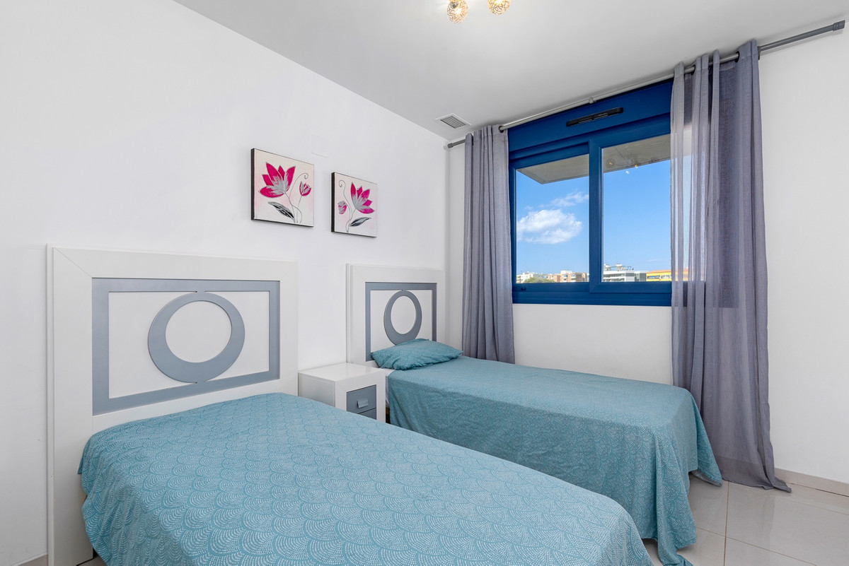 Se vende Apartamento Planta Media de 2 dormitorios en Costa Blanca, Alicante, España