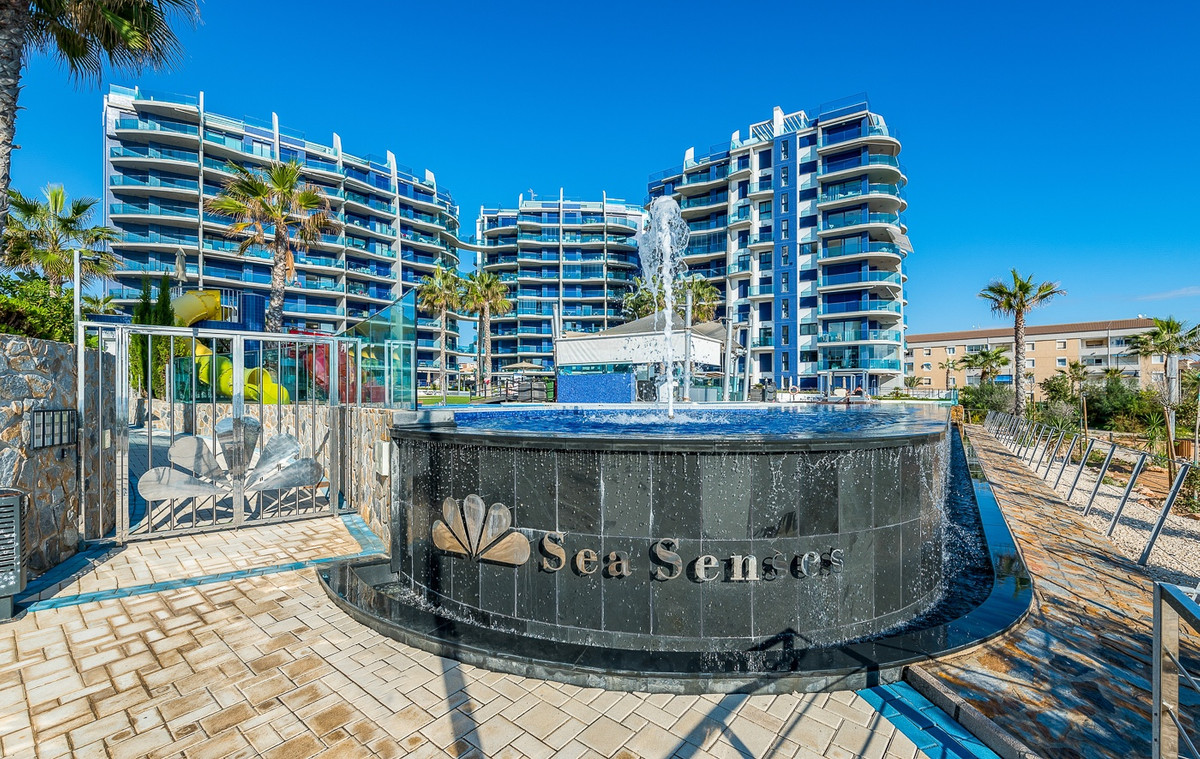 Se vende Apartamento Planta Media de 2 dormitorios en Costa Blanca, Alicante, España