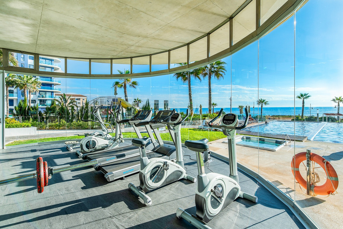 Se vende Apartamento Planta Media de 2 dormitorios en Costa Blanca, Alicante, España