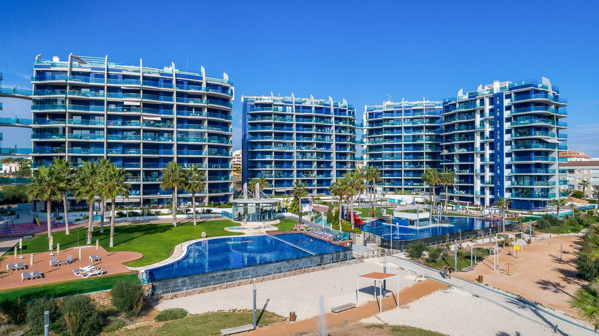 Se vende Apartamento Planta Media de 2 dormitorios en Costa Blanca, Alicante, España