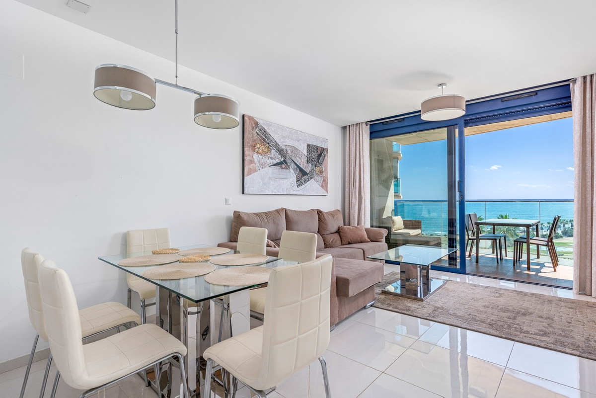 Se vende Apartamento Planta Media de 2 dormitorios en Costa Blanca, Alicante, España