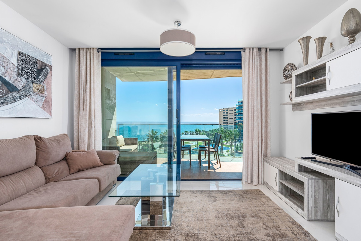 Se vende Apartamento Planta Media de 2 dormitorios en Costa Blanca, Alicante, España