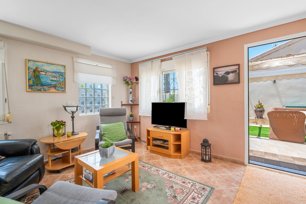Se vende Villa - Chalet de 3 dormitorios en Costa Blanca, Alicante, España