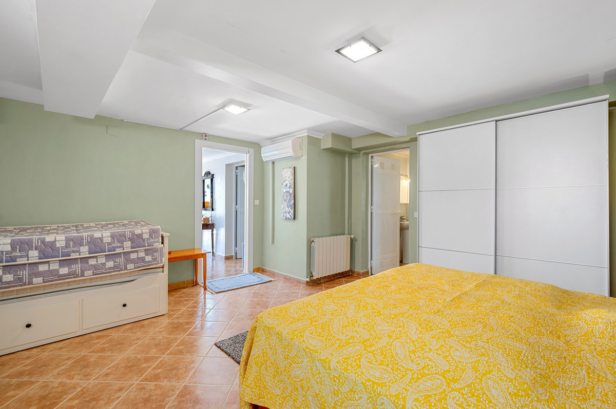 Se vende Villa - Chalet de 3 dormitorios en Costa Blanca, Alicante, España