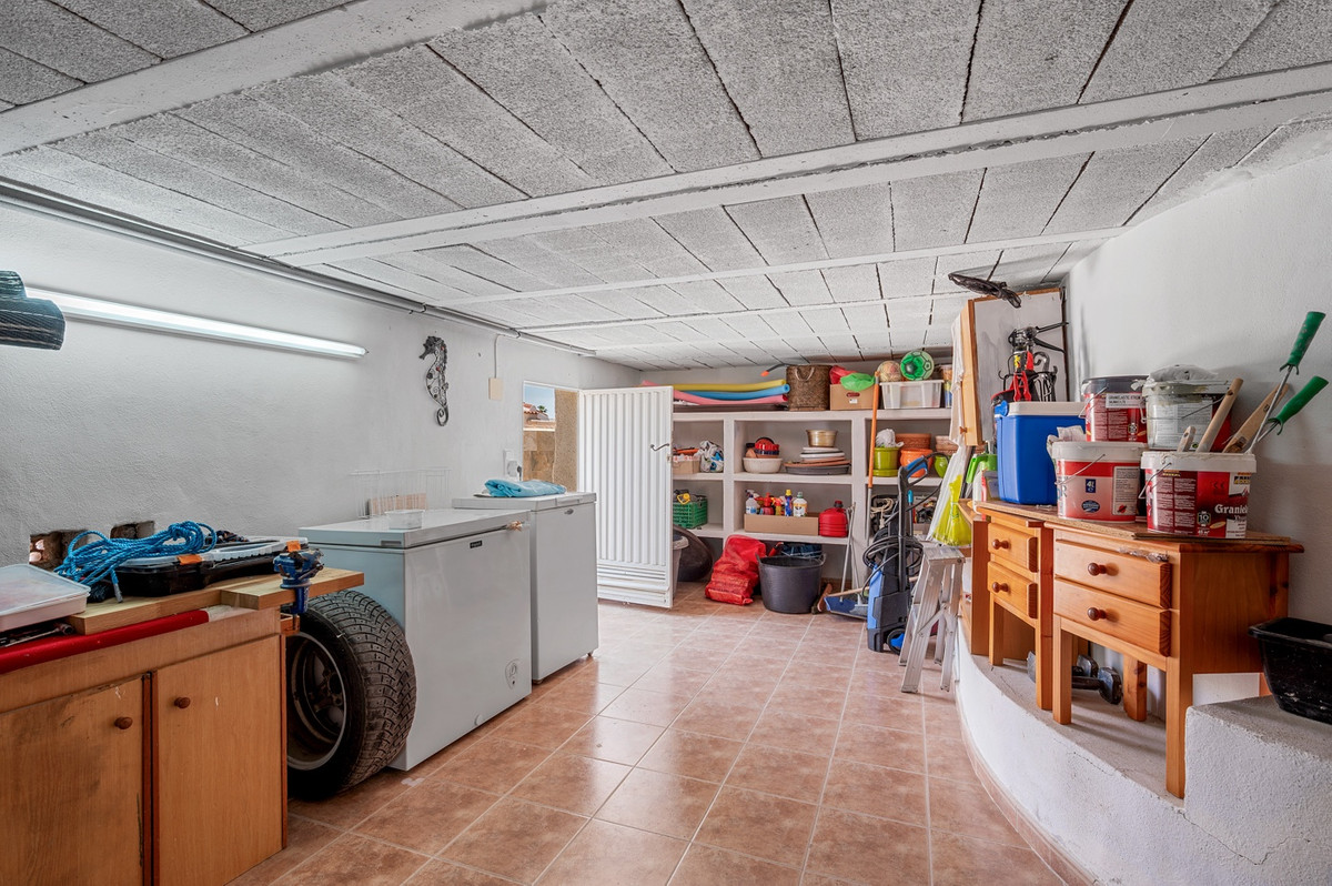 Se vende Villa - Chalet de 3 dormitorios en Costa Blanca, Alicante, España