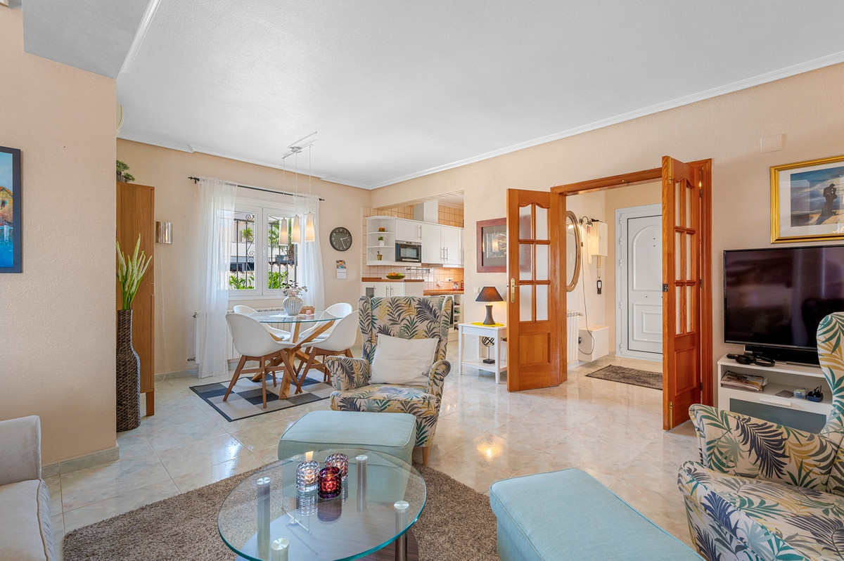 Se vende Villa - Chalet de 3 dormitorios en Costa Blanca, Alicante, España