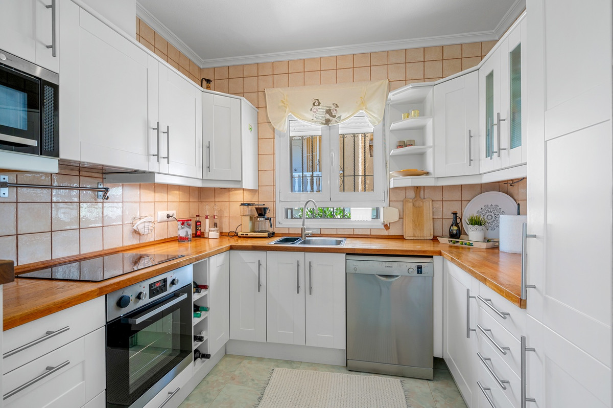Se vende Villa - Chalet de 3 dormitorios en Costa Blanca, Alicante, España