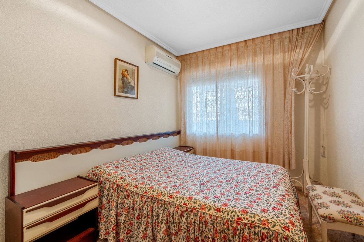 Se vende Apartamento Planta Baja de 3 dormitorios en Costa Blanca, Alicante, España
