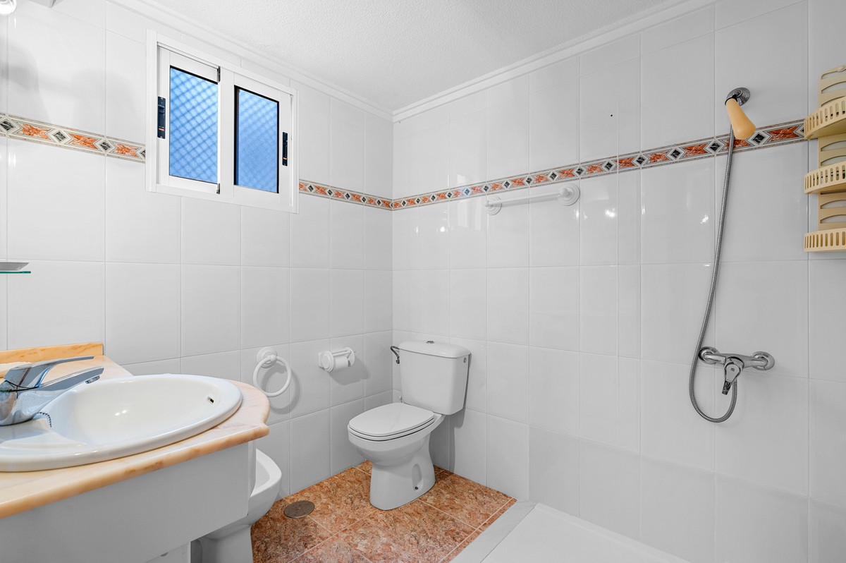 Se vende Apartamento Planta Baja de 3 dormitorios en Costa Blanca, Alicante, España