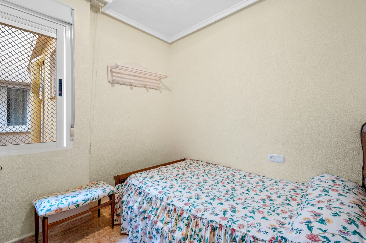 Se vende Apartamento Planta Baja de 3 dormitorios en Costa Blanca, Alicante, España