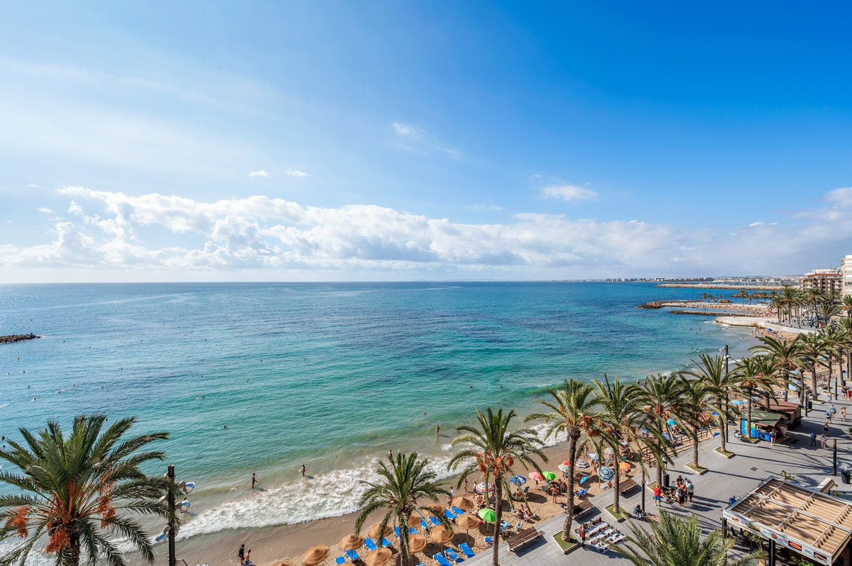 Se vende Apartamento Planta Baja de 3 dormitorios en Costa Blanca, Alicante, España