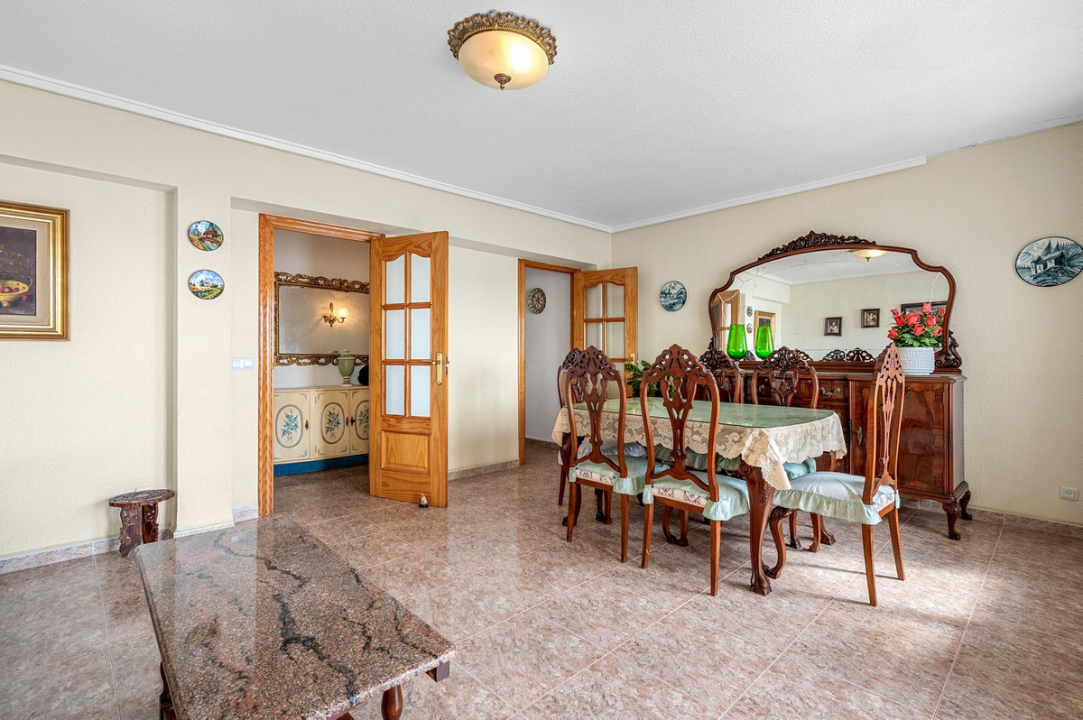 Se vende Apartamento Planta Baja de 3 dormitorios en Costa Blanca, Alicante, España