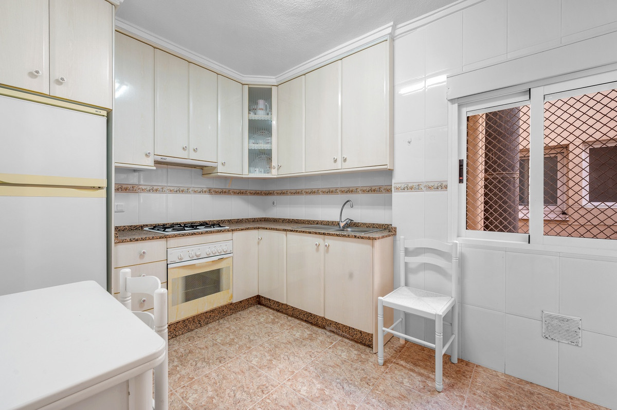 Se vende Apartamento Planta Baja de 3 dormitorios en Costa Blanca, Alicante, España