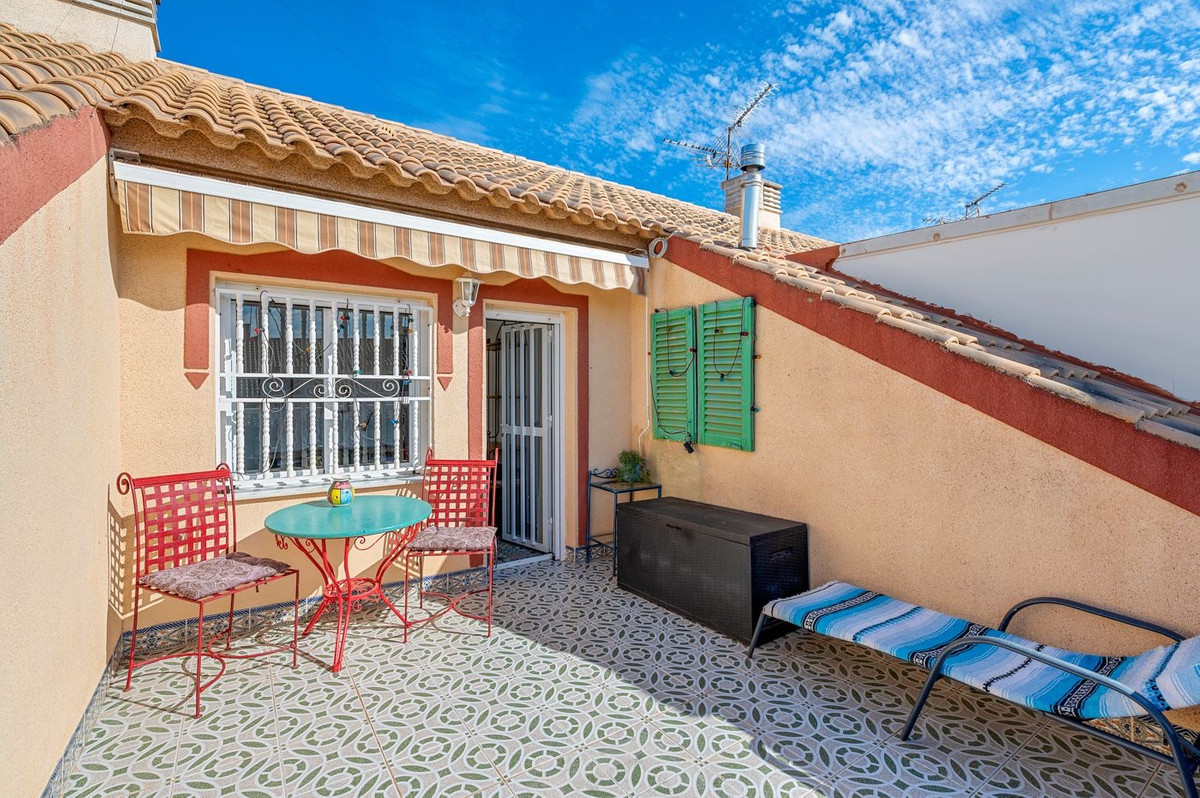 3 Bed Townhouse for sale in Los Alcázares Costa Blanca, Alicante, Spain