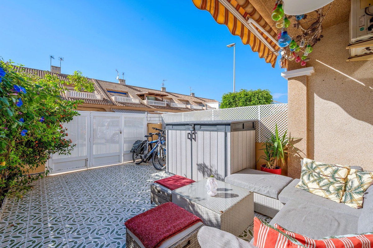 3 Bed Townhouse for sale in Los Alcázares Costa Blanca, Alicante, Spain
