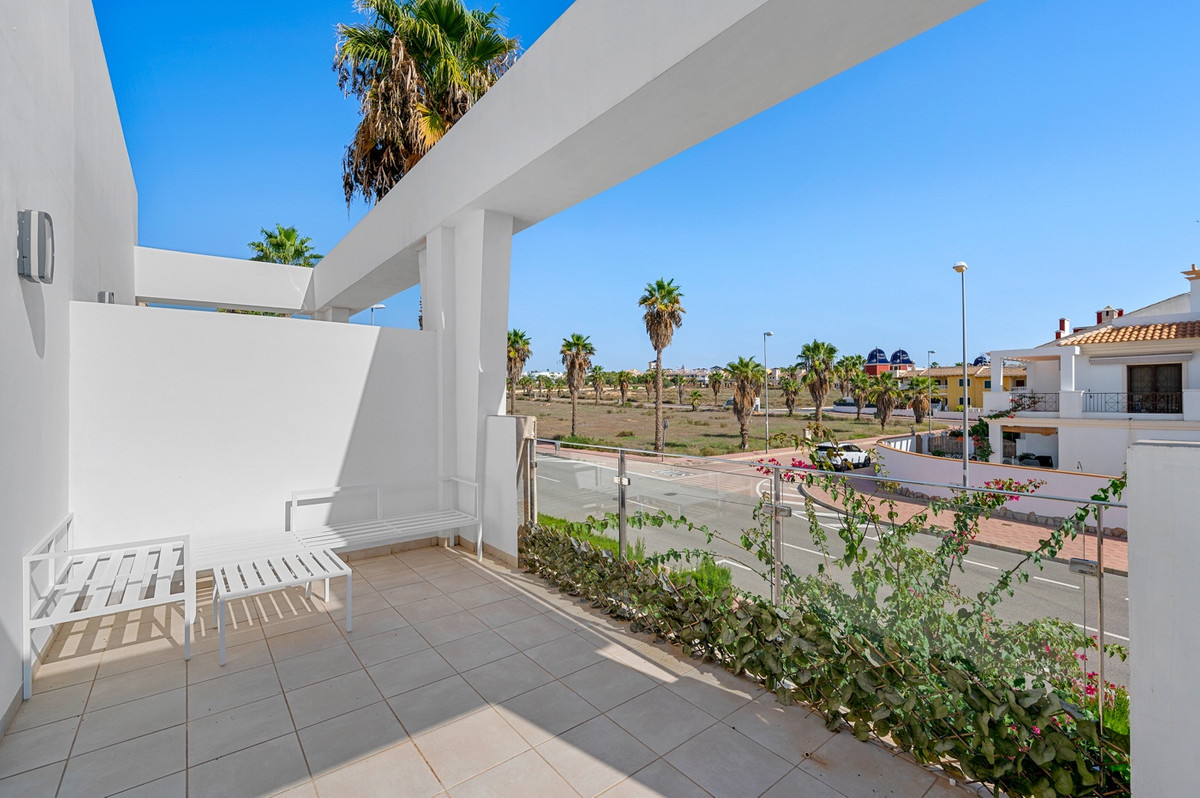Se vende Adosada de 3 dormitorios en Costa Blanca, Alicante, España