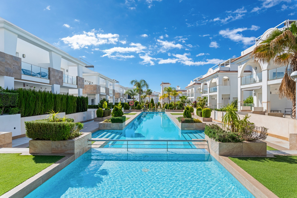 Se vende Adosada de 3 dormitorios en Costa Blanca, Alicante, España