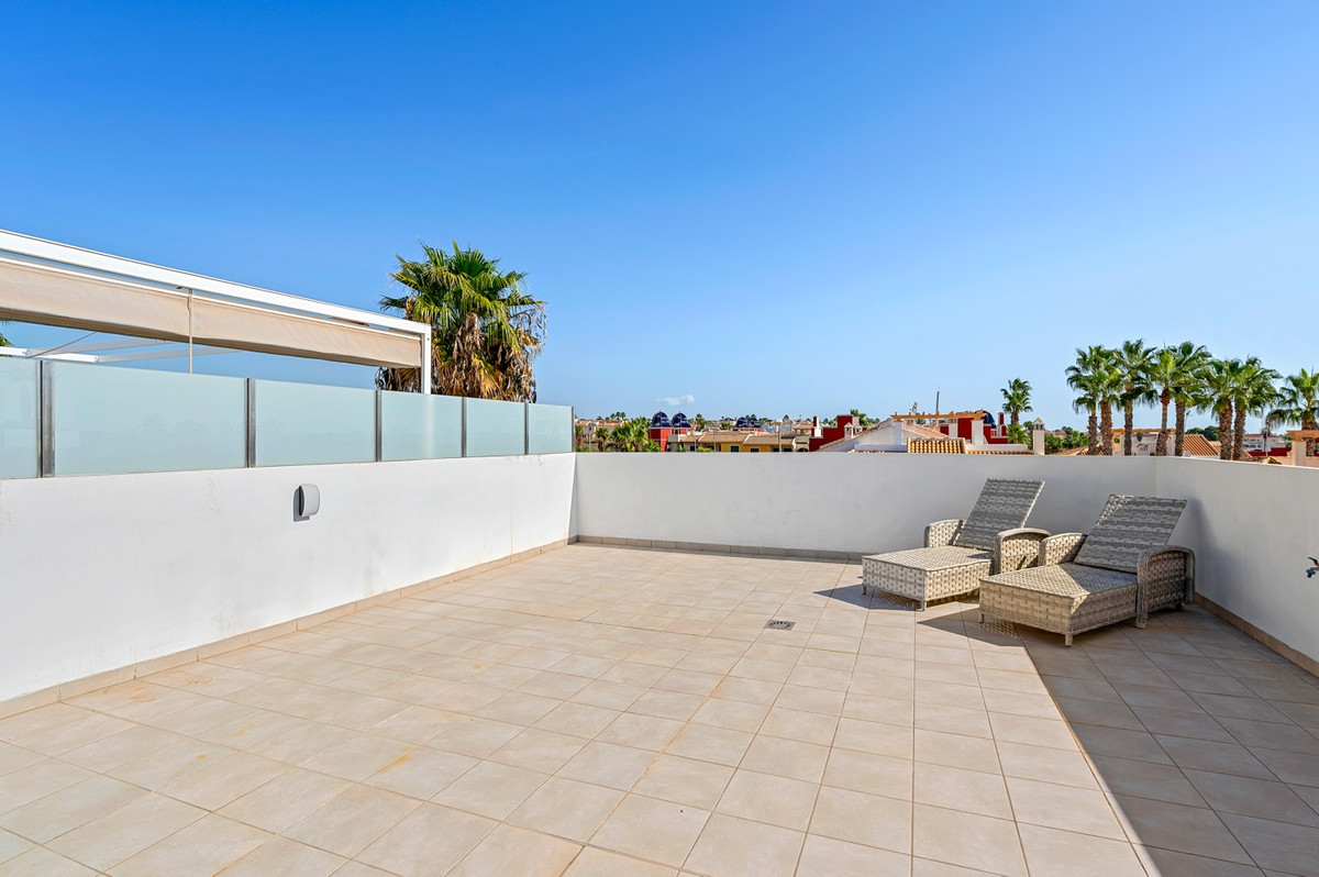 Se vende Adosada de 3 dormitorios en Costa Blanca, Alicante, España