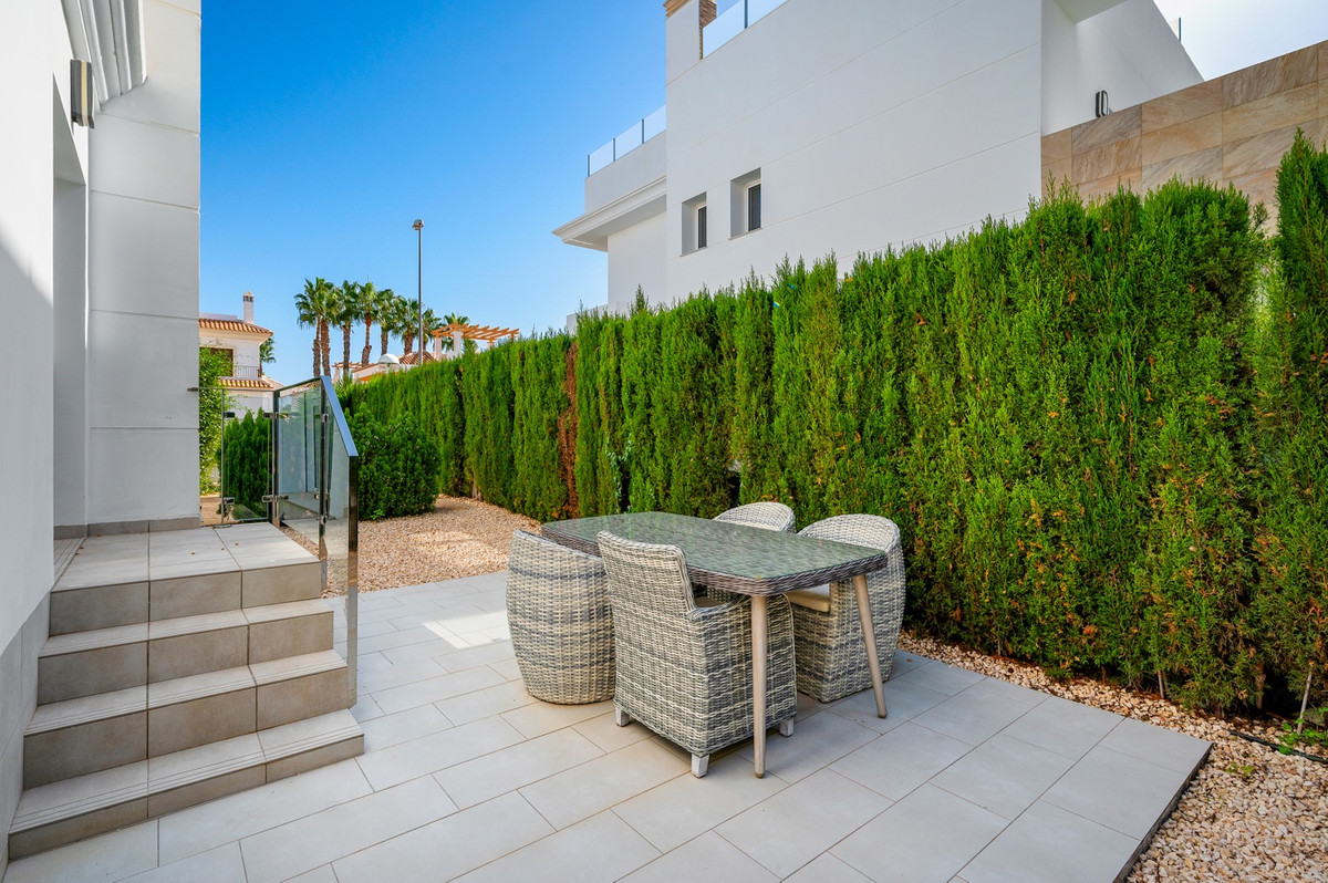 Se vende Adosada de 3 dormitorios en Costa Blanca, Alicante, España