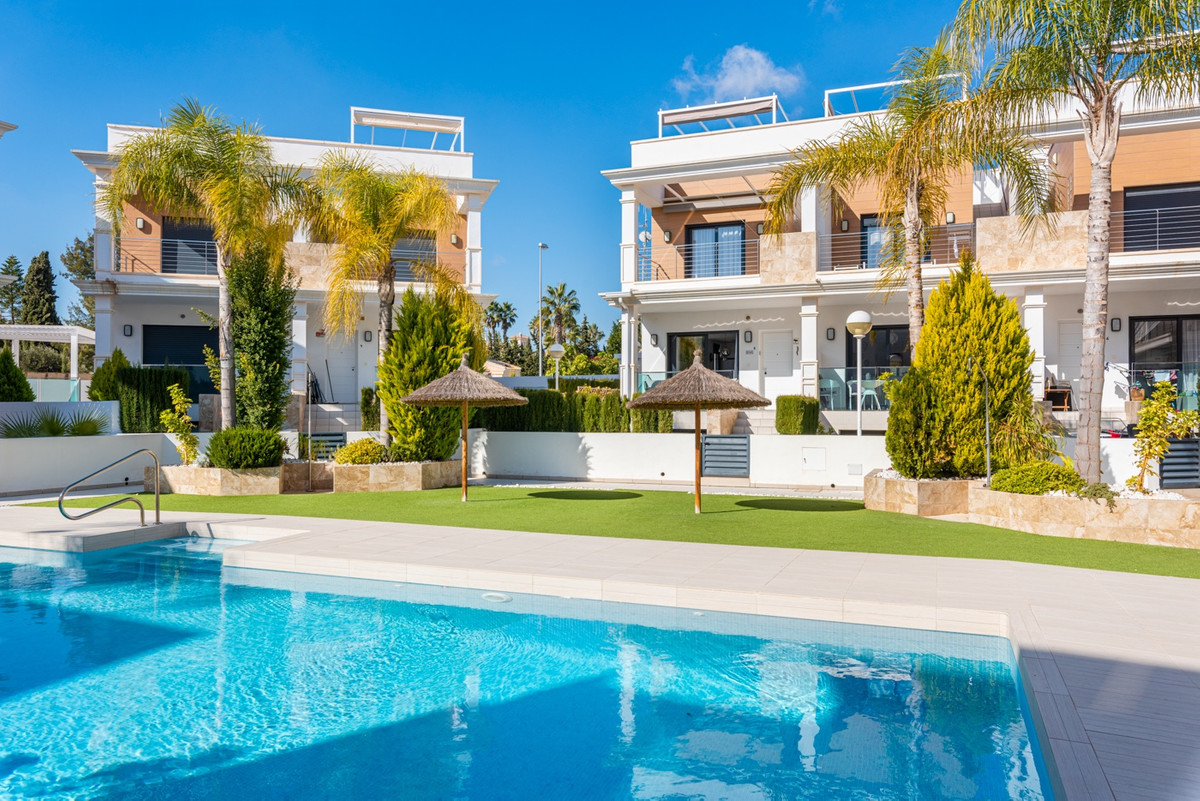 Se vende Dúplex de 3 dormitorios en Costa Blanca, Alicante, España