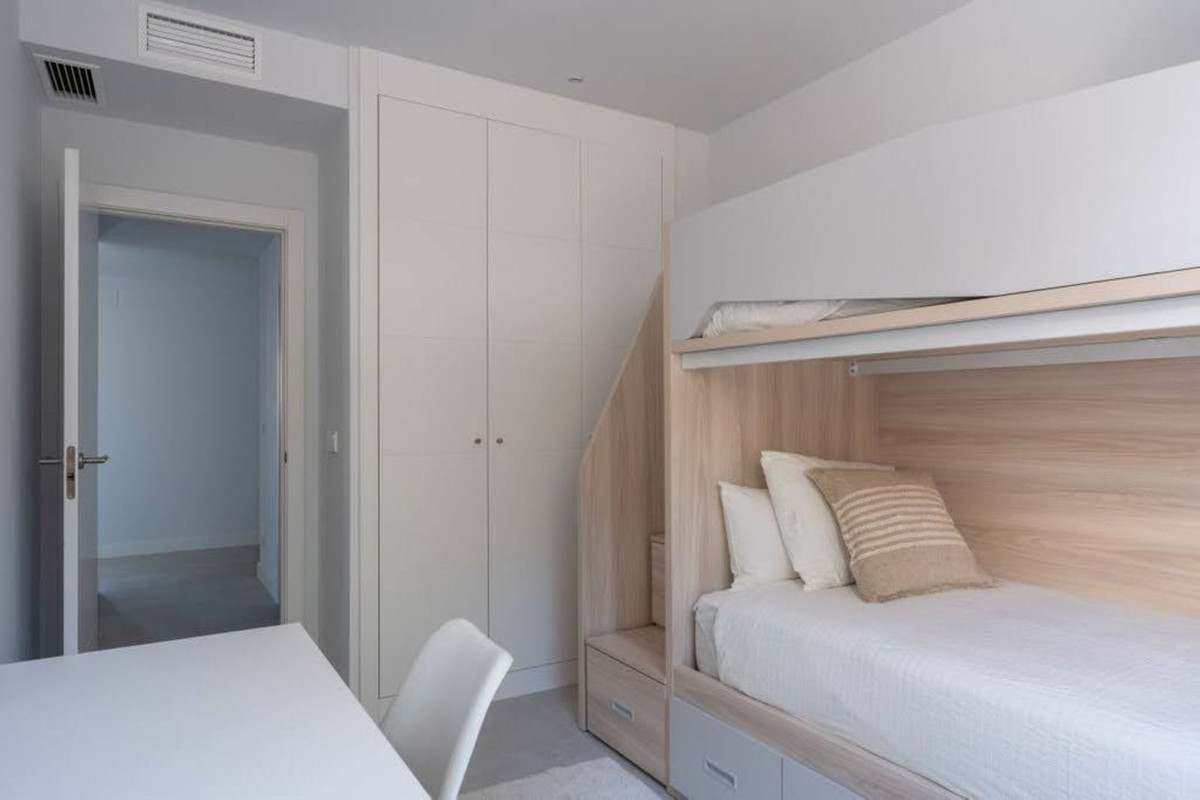 3 Bed Apartment for sale in Estepona Costa Del Sol, Málaga, Spain