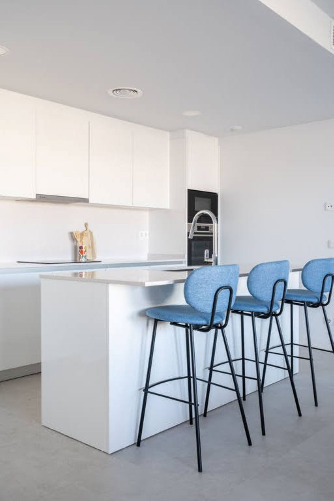 3 Bed Apartment for sale in Estepona Costa Del Sol, Málaga, Spain