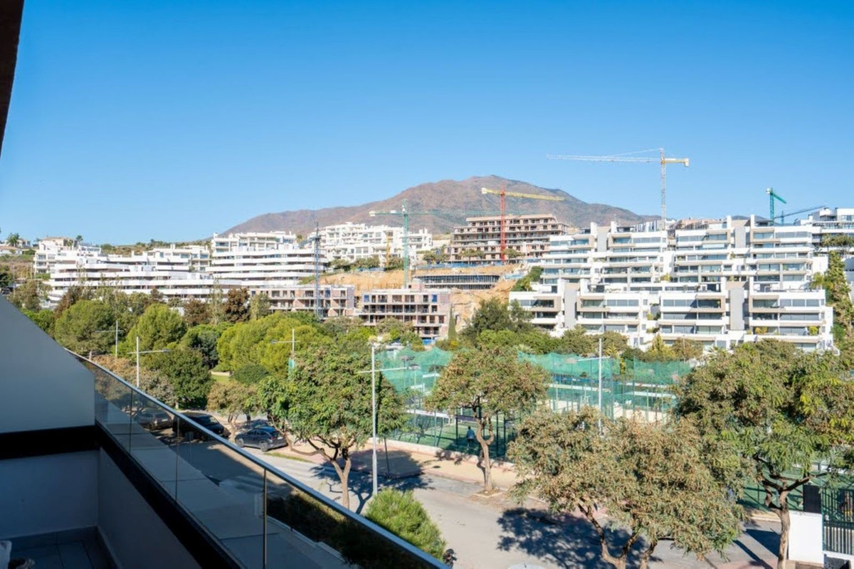 3 Bed Apartment for sale in Estepona Costa Del Sol, Málaga, Spain