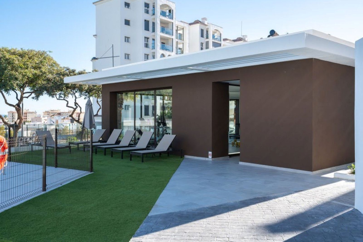 3 Bed Apartment for sale in Estepona Costa Del Sol, Málaga, Spain