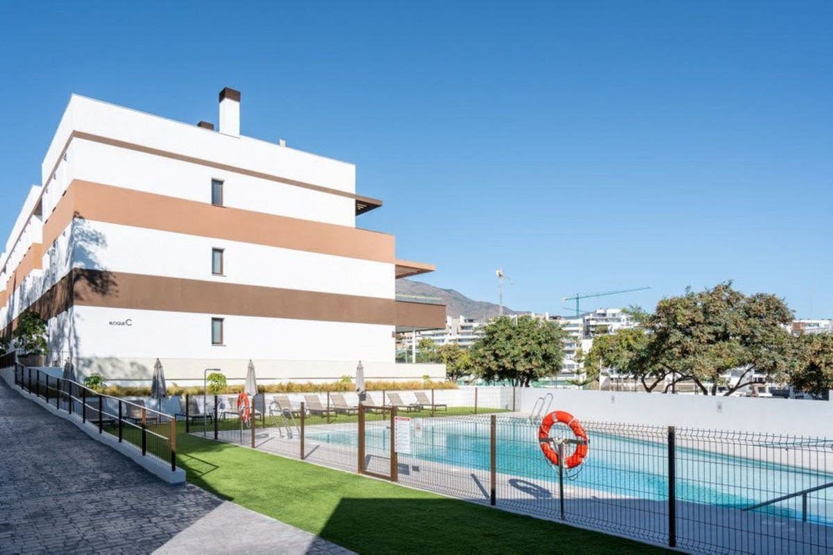 3 Bed Apartment for sale in Estepona Costa Del Sol, Málaga, Spain