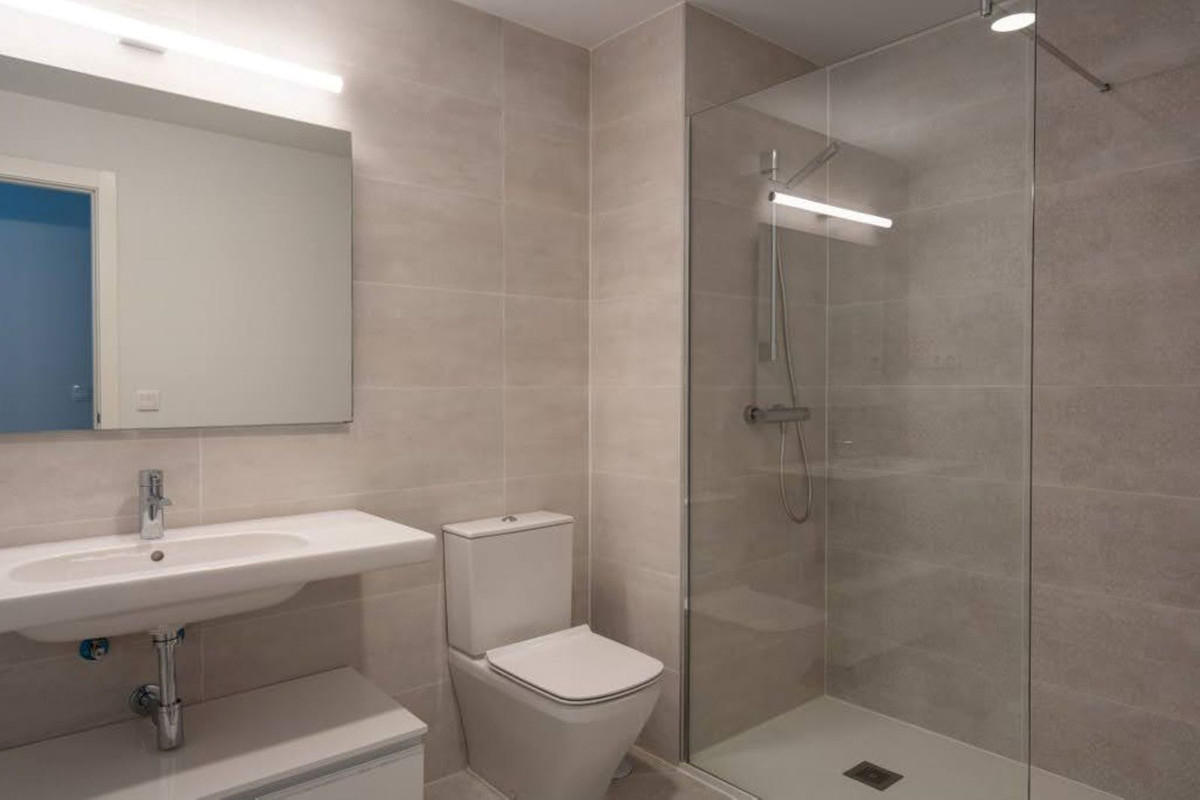 3 Bed Apartment for sale in Estepona Costa Del Sol, Málaga, Spain
