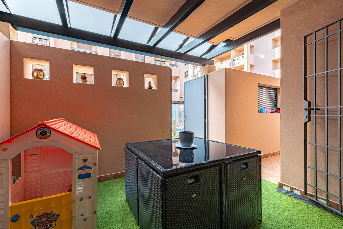 Se vende Apartamento Planta Baja de 3 dormitorios en Costa Del Sol, Málaga, España