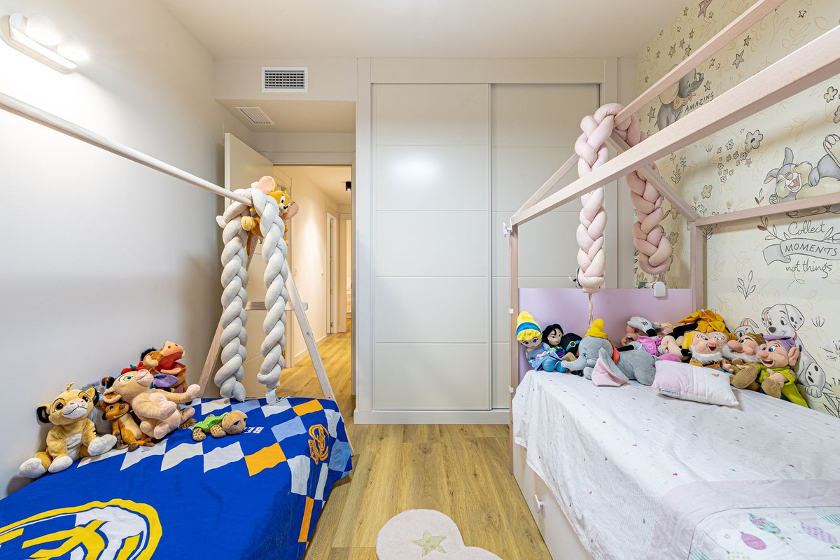 Se vende Apartamento Planta Baja de 3 dormitorios en Costa Del Sol, Málaga, España