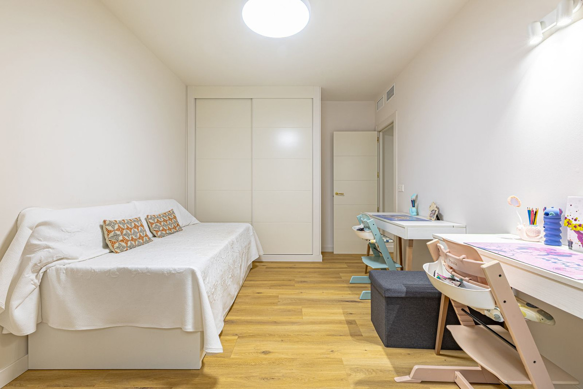 Se vende Apartamento Planta Baja de 3 dormitorios en Costa Del Sol, Málaga, España