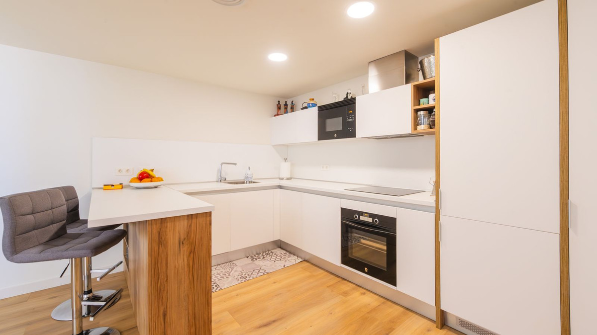 Se vende Apartamento Planta Baja de 3 dormitorios en Costa Del Sol, Málaga, España