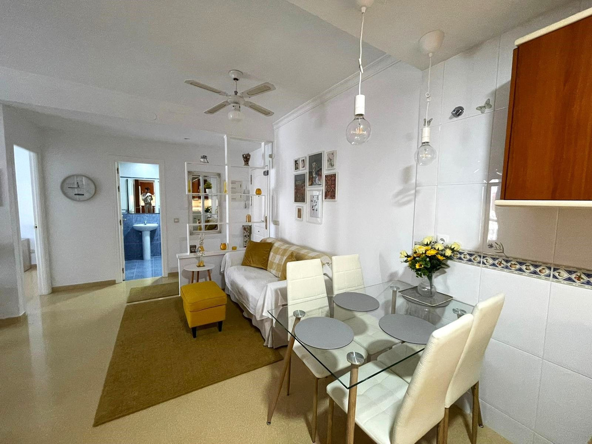 3 Bed Apartment for sale in San Luis De Sabinillas Costa Del Sol, Málaga, Spain